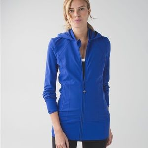 LOOKING FOR :lululemon daily practice jacket 😊